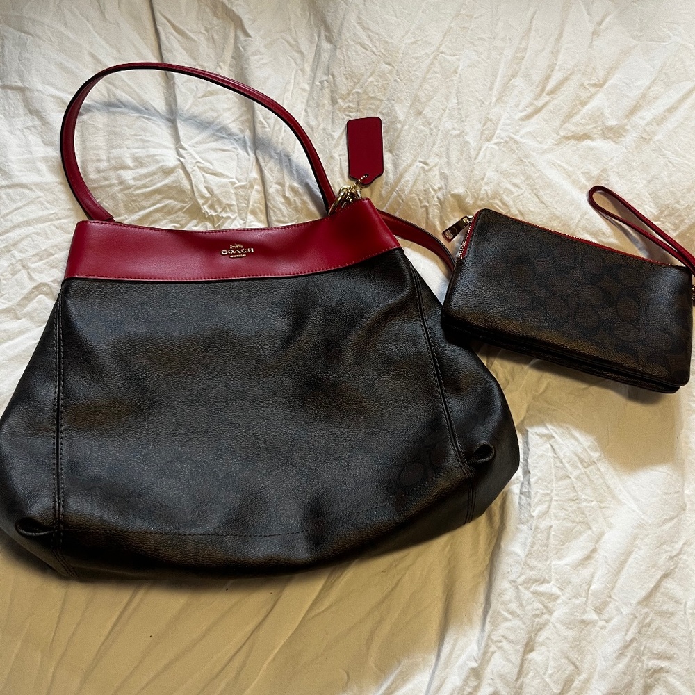 Coach purse and wallet